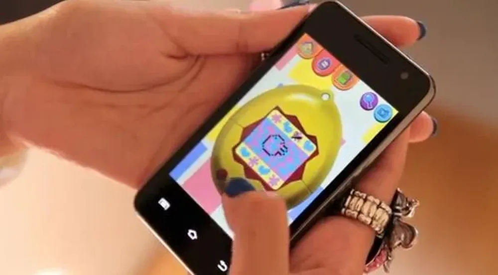 Más de una década después de su aparición, el Tamagotchi se reinventa como una aplicación móvil que rescata y mejora la mascota original
