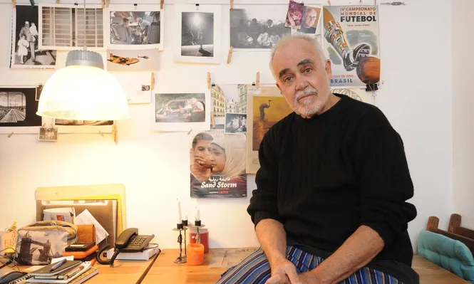 Vivo en la dicotomía de sacarles fotos a mis hijos en casa y filmar a Tom Cruise en un avión