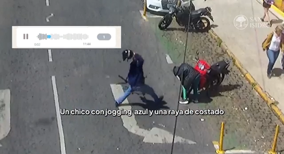 Le pegó a un ladrón con su casco y evitó que le robaran la moto