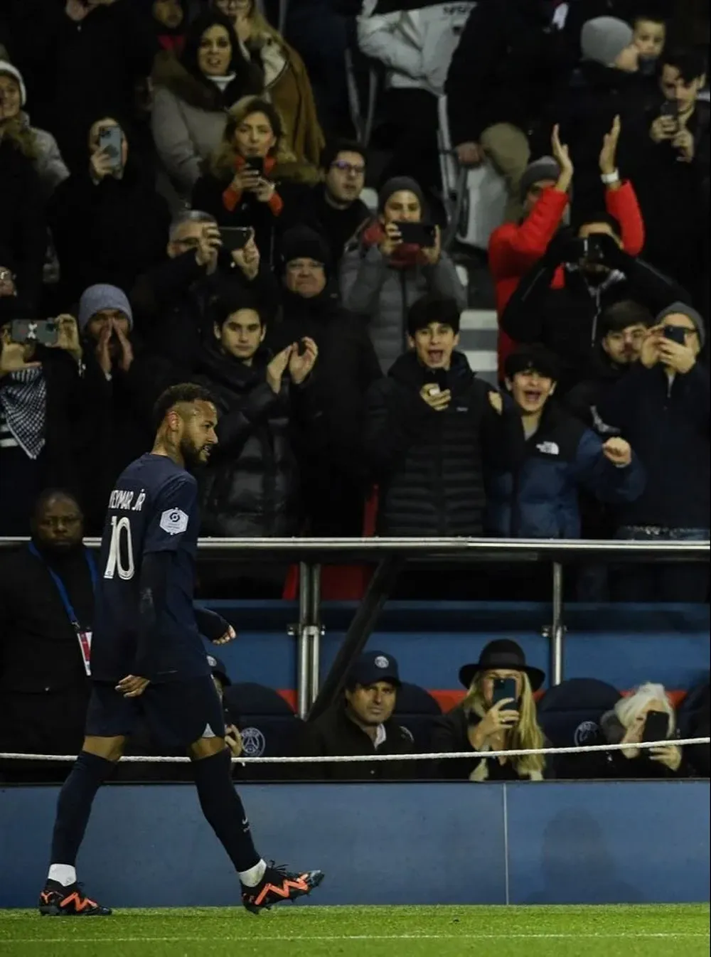 Neymar tras ser expulsado