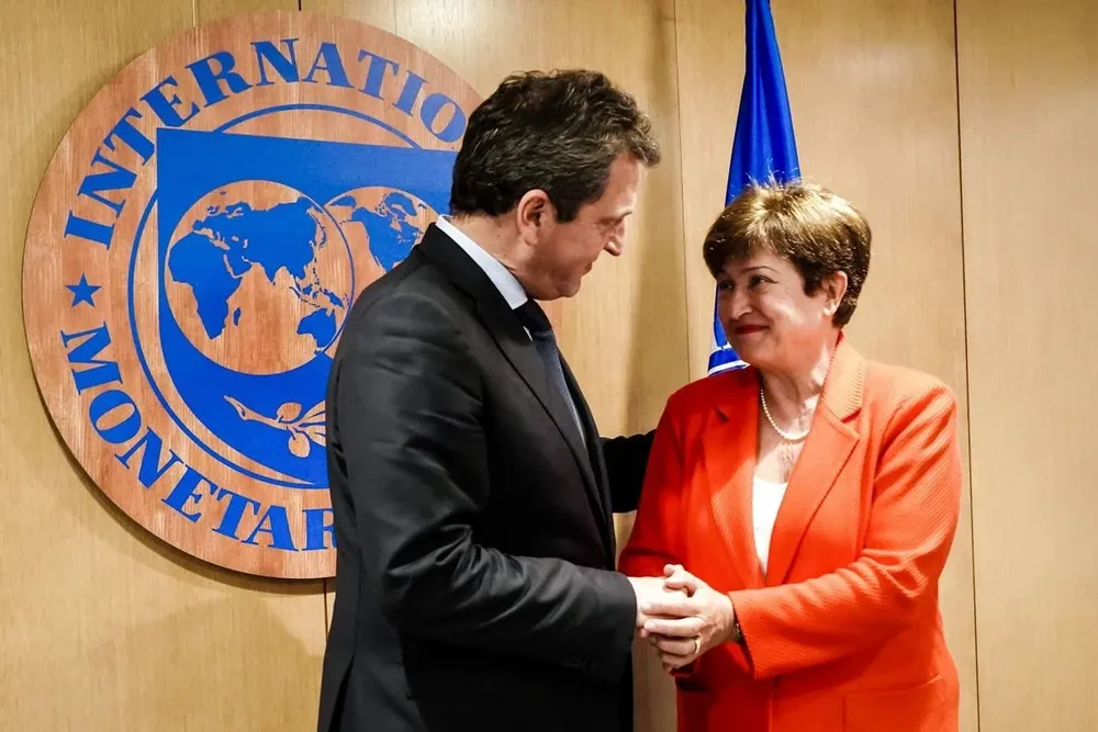 El ministro de Economía Sergio Massa y la directora del FMI, Kristalina Georgieva