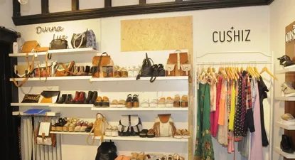 St. Clemente se ubica en Ellauri y Bv. España; exponen 26 marcas.