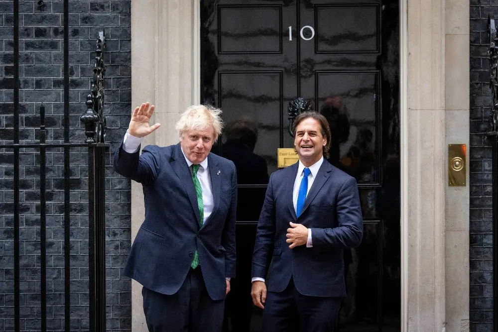Johnson y Lacalle antes de la reunión que mantuvieron este lunes
