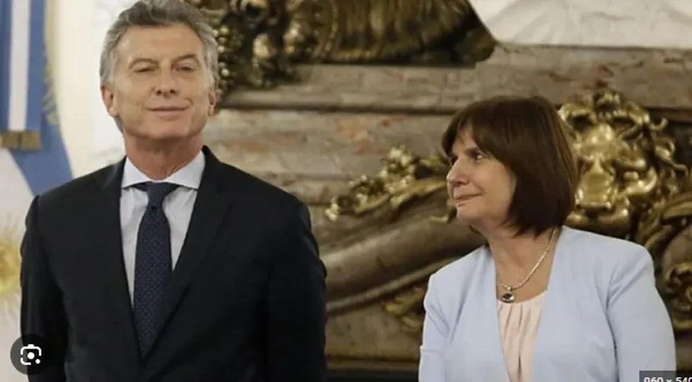 Bullrich en un acto con el expresidente