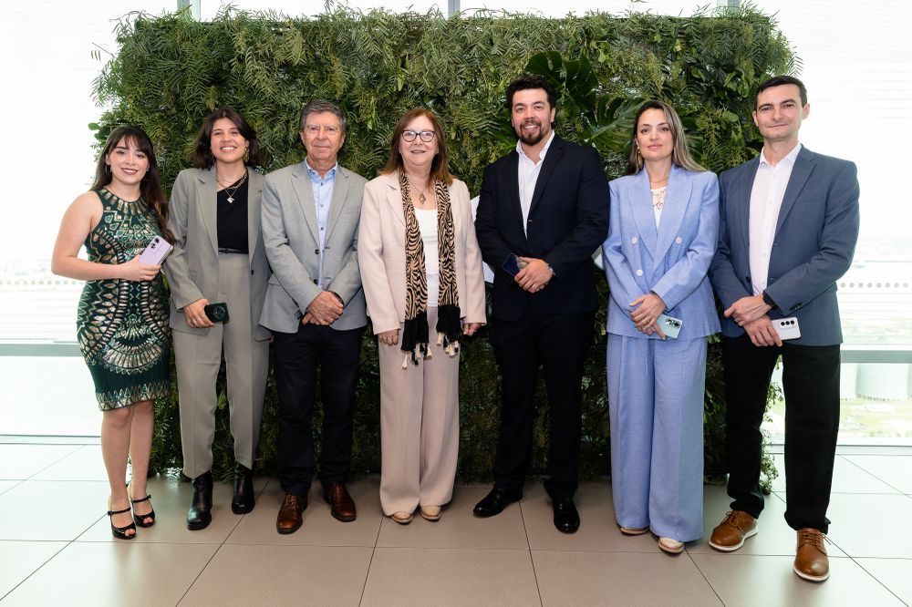 Karla OFarrill, Valentina Ríos, Humberto Roca, Annabela Suburú, Justin Burke, Nazaret Agulla, Pablo Gómez. &nbsp;