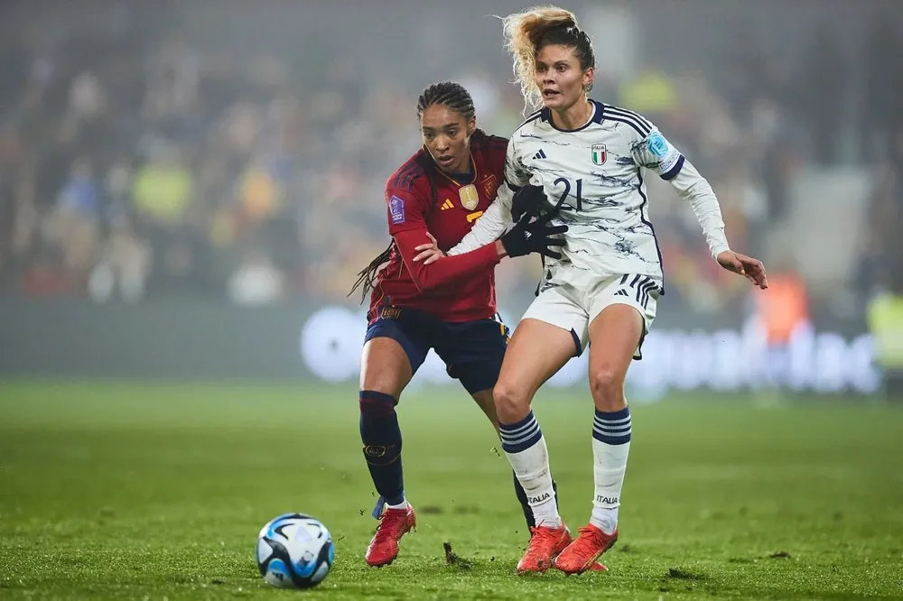 España perdió pero clasificó.