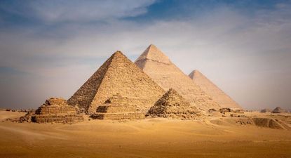 Las famosas pirámides de Egipto fueron consideradas una de las siete maravillas del mundo.