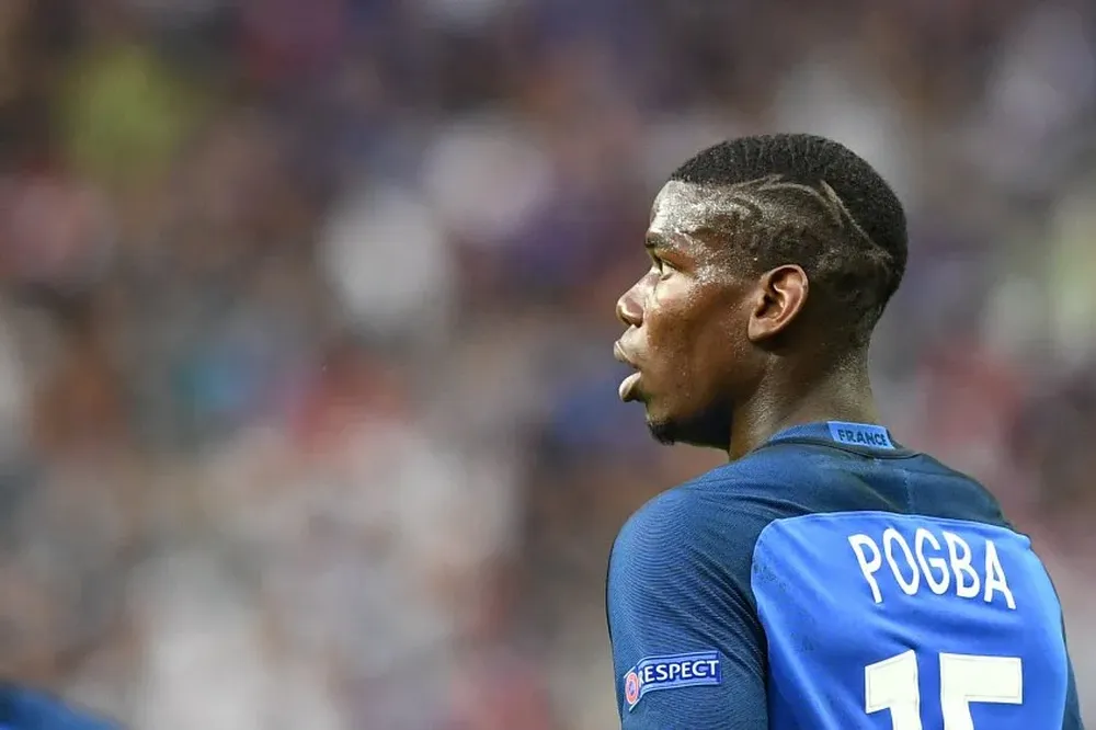 Paul Pogba, una marca, una imagen: su nombre en la cabeza