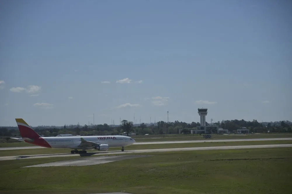 Se levantaron las medidas de conflicto por el suministro de combustible en aeropuertos