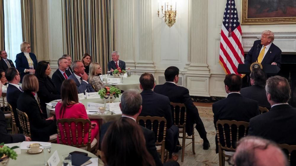 Trump dijo que ganaría "fácil" en los tribunales.