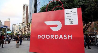 DoorDash es una empresa de servicios a domicilios que funciona en EE.UU.
