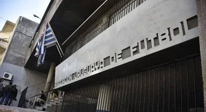 La fachada de la AUF