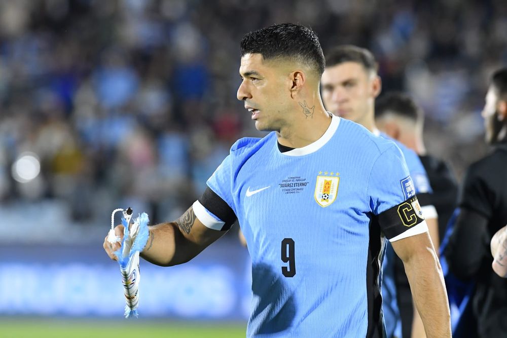Luis Suárez salió a jugar como capitán de la selección de Uruguay