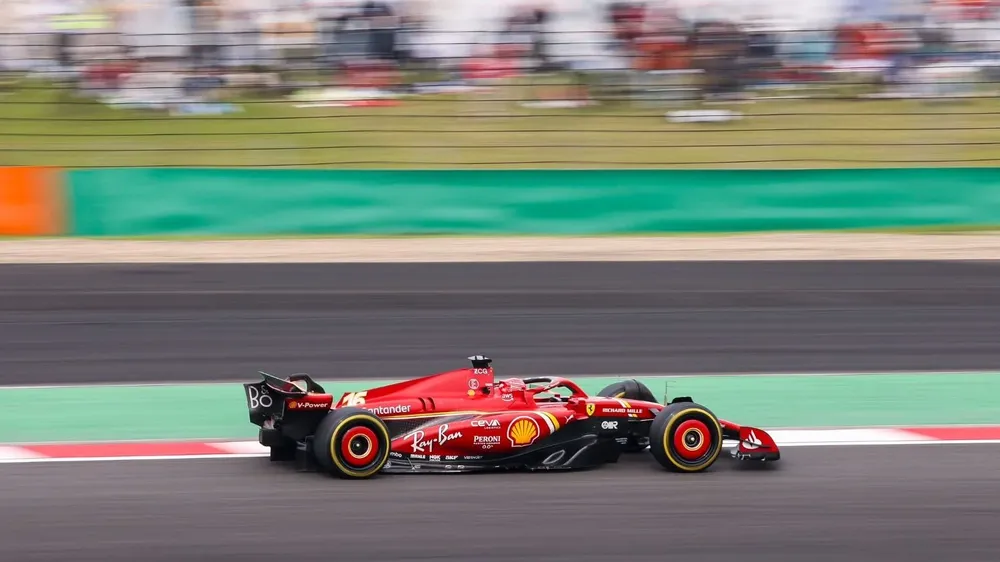 Sainz quinto en China.