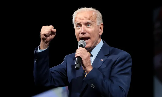 Joe Biden se refirió en tono humorístico a la polémica desatada por el informe de un fiscal que puso en cuestión su estado cognitivo.