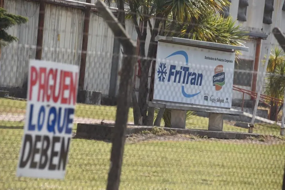 Instalaciones de la empresa, sobre camino Colman, en Montevideo.