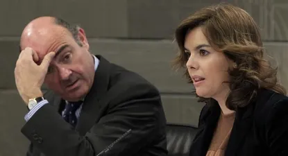 El ministro de Economía y la vicepresidente españoles anunciaron un oscuro futuro para la economía del país ibérico