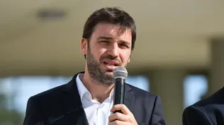 El gobernador de Chubut, Ignacio Torres, señaló: “Podemos estar orgullosos de ser la primera provincia de la Argentina donde somos todos iguales ante la ley” El gobernador de Chubut, Ignacio Torres, señaló: “Podemos estar orgullosos de ser la primera provincia de la Argentina donde somos todos iguales ante la ley”