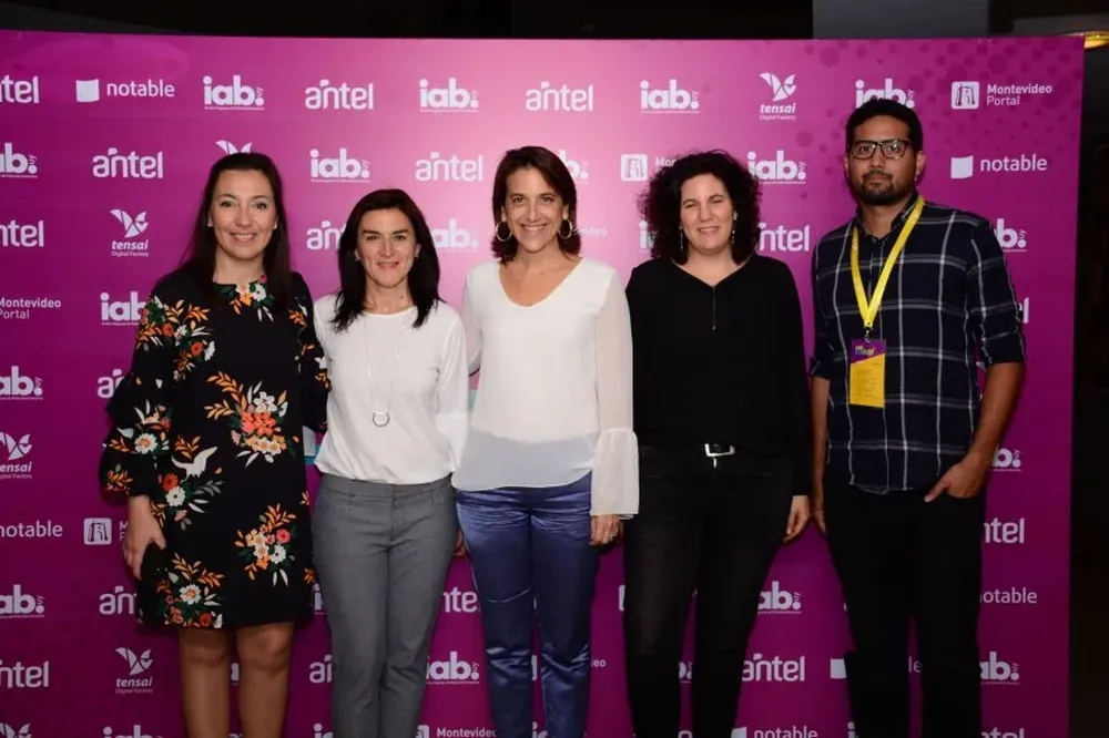 Carolina de León, Natalia Moris, Carina Novarese, Raquel Oberlander y Franco Boggiano