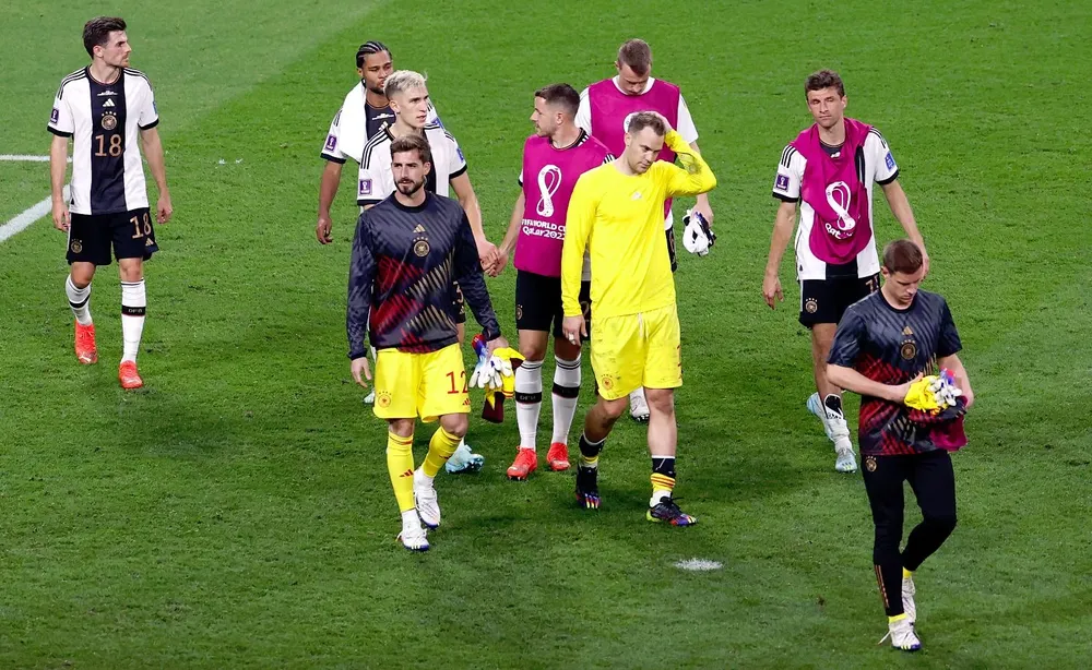 Los alemanes se retiraron cabizbajos tras la derrota ante Japón