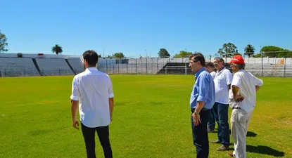Recorrida en Jardines, donde estudian instalar red lumínica