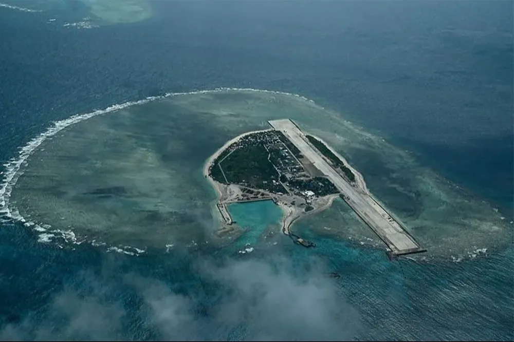 El último incidente tuvo lugar cerca de la isla de Thitu, ocupada por Filipinas en los años 1970 y en la que viven unas 400 personas.