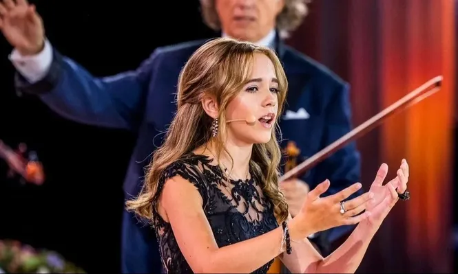 La interpretación de Voilá de Emma Kok ha sido vista unos 25 millones de veces en Instagram.