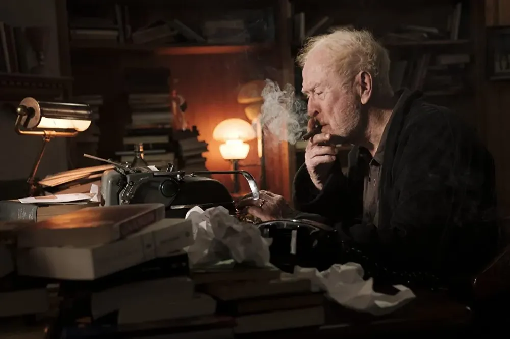 Michael Caine en Best Sellers, su última película