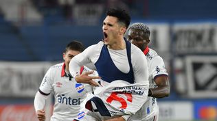 Ruben Bentancourt celebra su golazo para Nacional ante Danubio