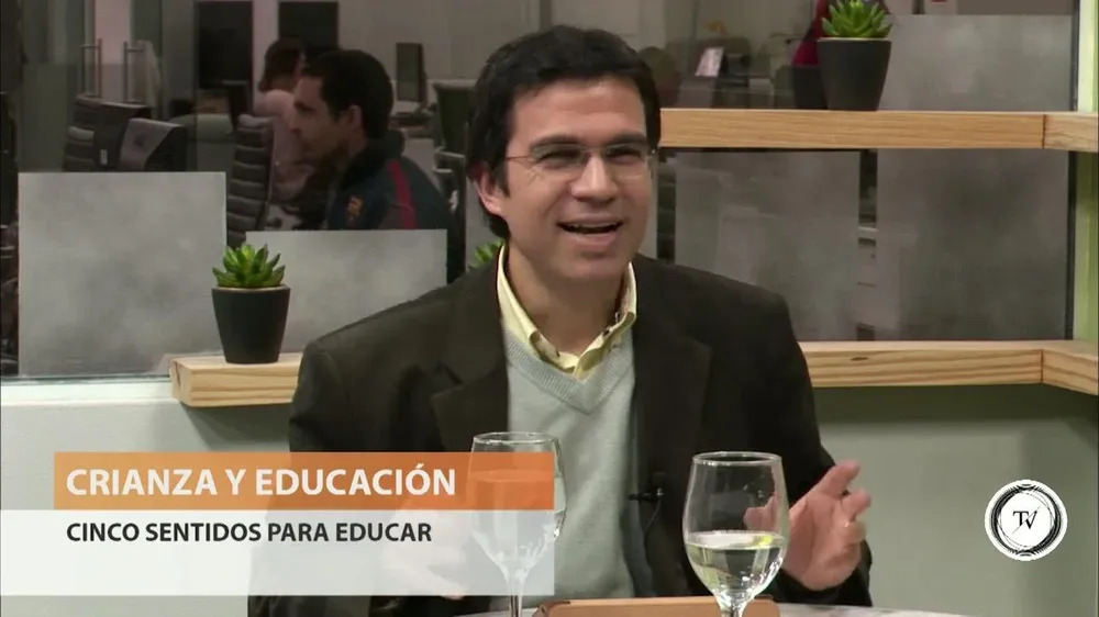 Columna de crianza y educación con el psicólogo Alejandro De Barbieri.El tema de hoy fue educar a través de cinco sentidos: el sentido común, el sentido del ridículo, el sentido de la responsabilidad, el sentido moral y el sentido del humor.