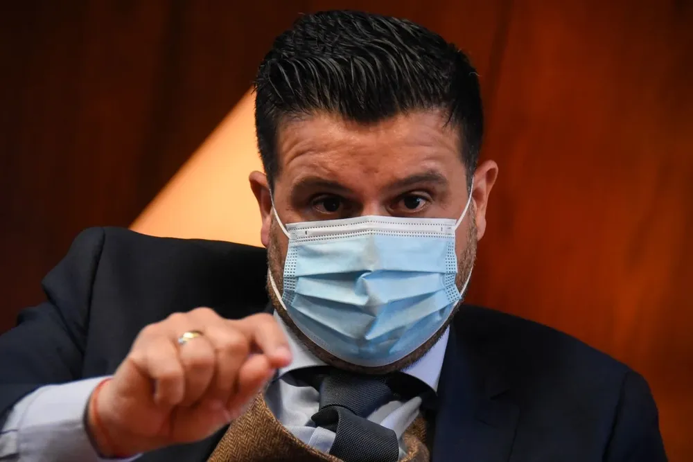 El vicepresidente de Ancap cuestionó la gestión de Gas Sayago y sus gastos.