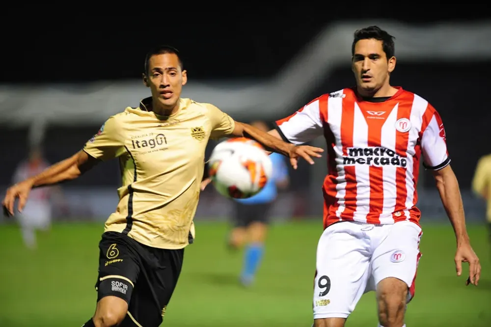 Taborda otra vez no pudo convertir para River