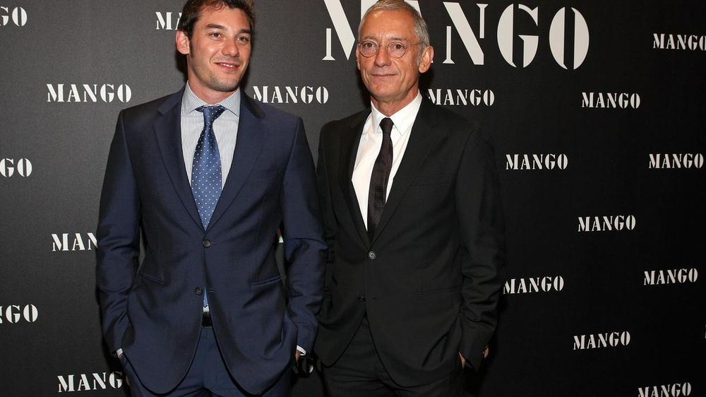 Jonathan Andic, junto a su padre, el fundador de Mango.