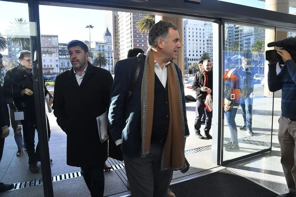 La delegación que se reunió en Torre Ejecutiva con Luis Lacalle Pou
