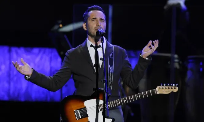 Jorge Drexler en el homenaje a Shakira en los Grammy Latinos
