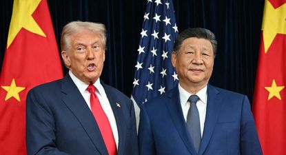 Donald Trump viaja a China para un encuentro con Xi Jinping marcado por los aranceles, el comercio y la guerra con Irán