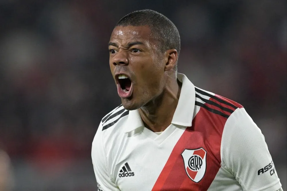 De la Cruz volvió a gritar un golazo para River Plate de Argentina