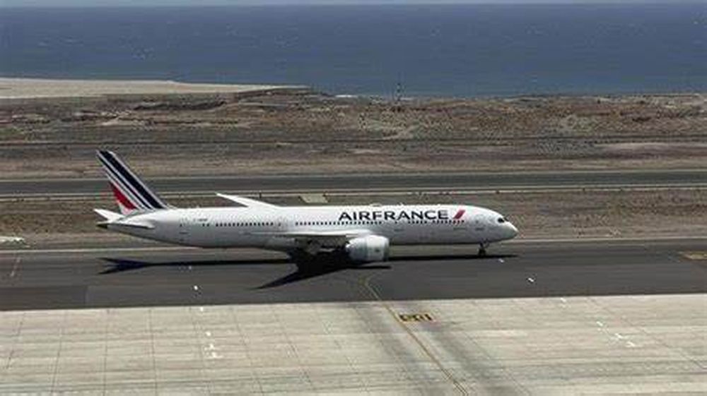 Un avión de Air France aterrizando