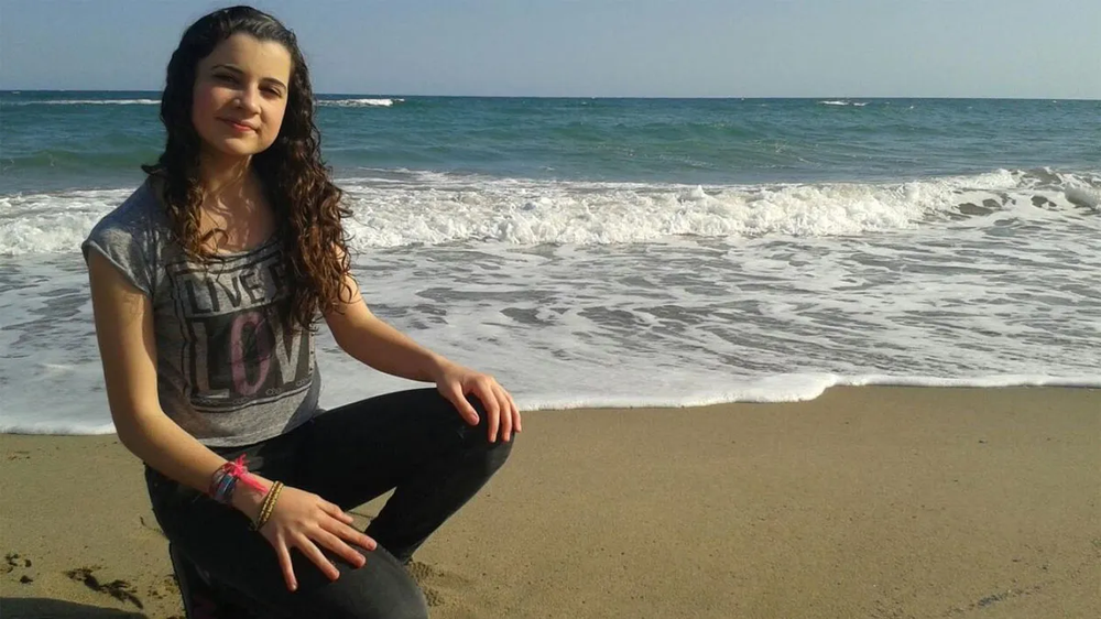 Noelia Castillo, en una de sus imágenes felices junto al mar.