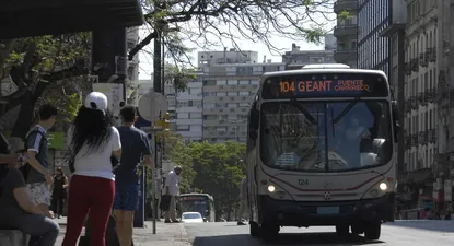 Semana Santa: qué servicios estarán abiertos al público y cómo son los horarios de los ómnibus