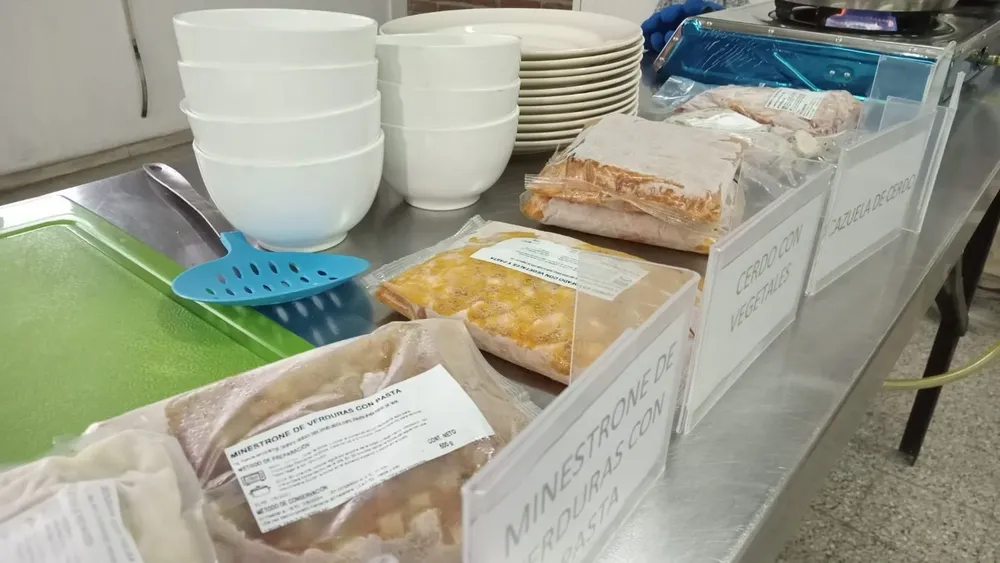 Comida congelada que brinda el Mides