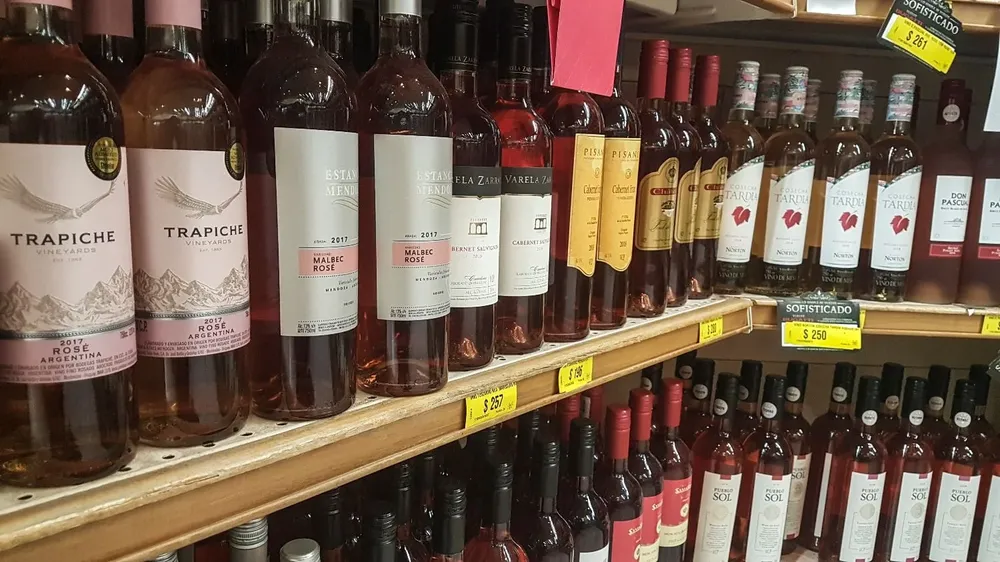 Venta de alcohol en locales comerciales