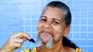 Maria da Conceição, la mujer brasileña que se dejó crecer la barba