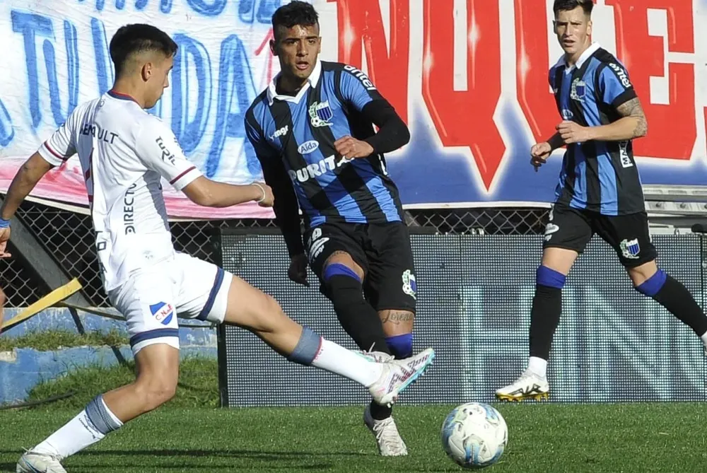 Luciano Rodríguez en ataque