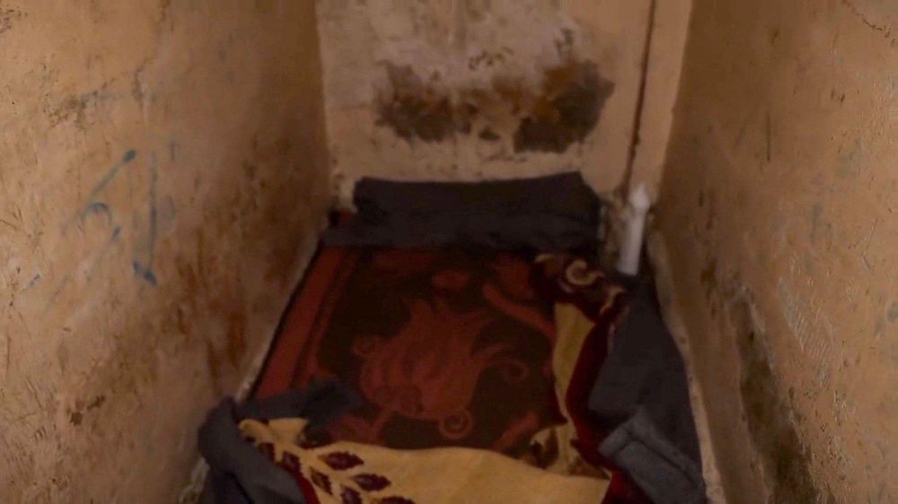 Los detenidos podían permanecer recluidos durante meses en estas celdas estrechas.