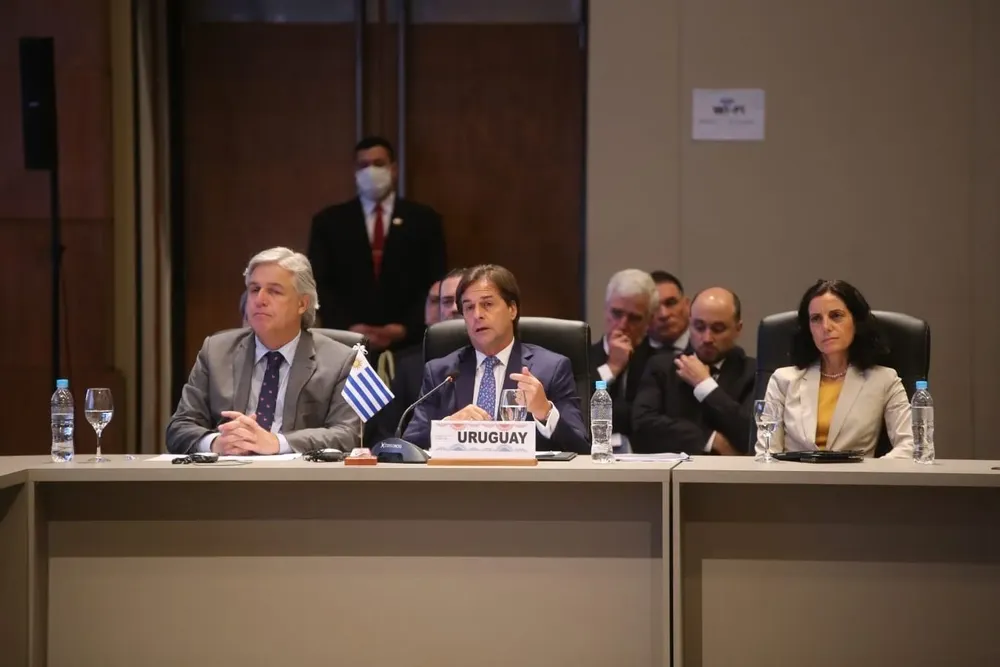 Luis Lacalle Pou da su discurso en una nueva cumbre del Mercosur
