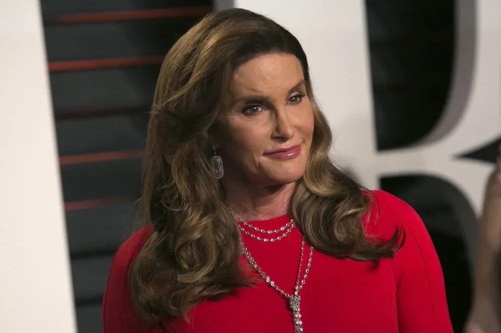 Caitlyn Jenner pretende seguir los pasos de Arnold Schwarzenegger