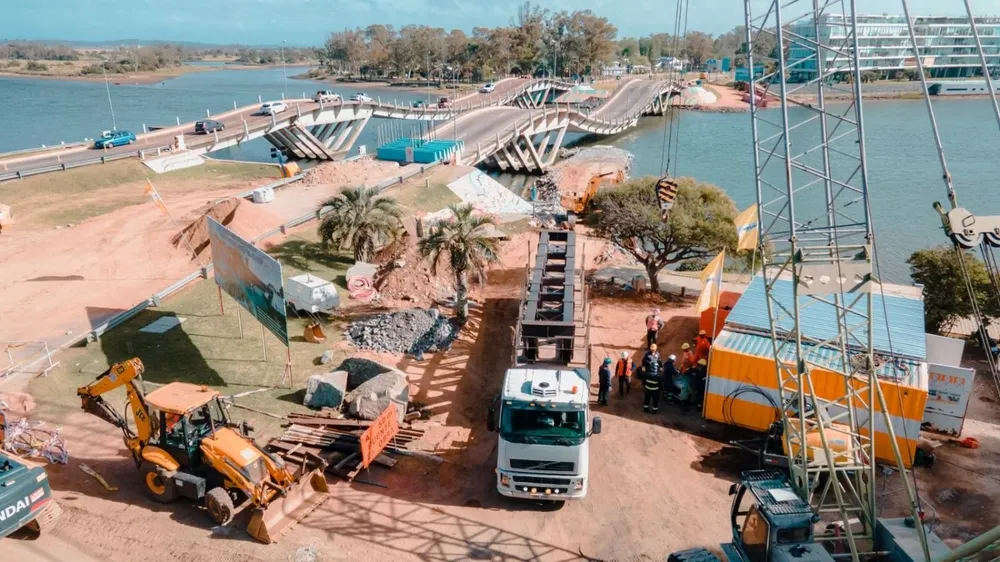 Así avanzan las obras para mantener a flote el puente de La Barra