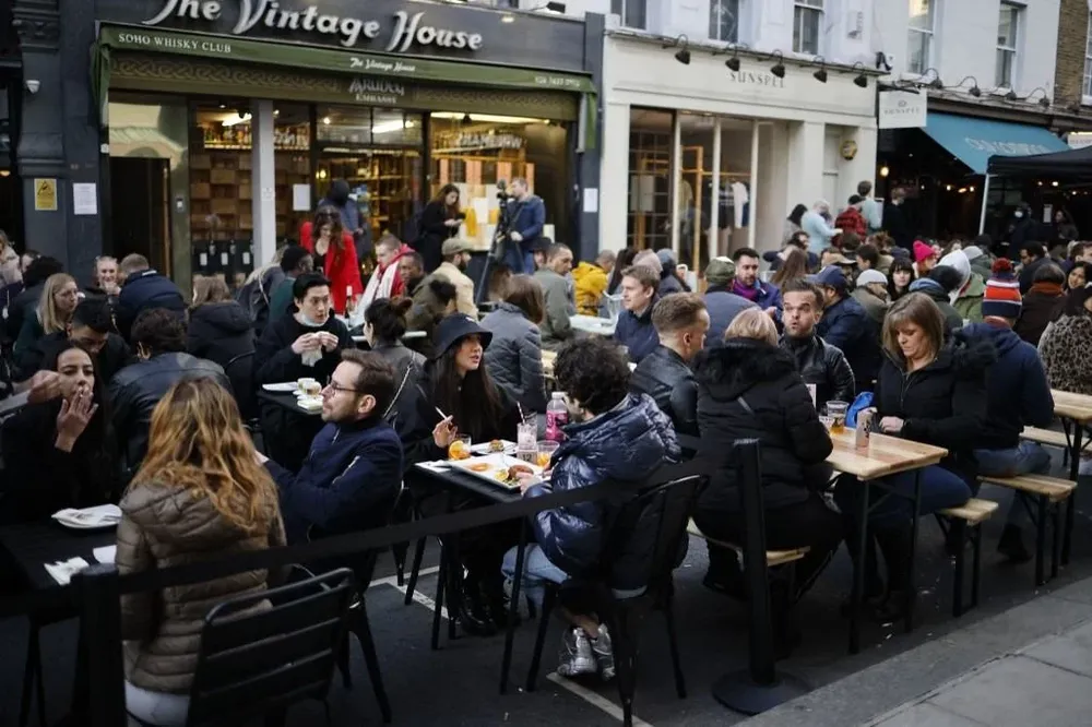 Reapertura de bares en Inglaterra
