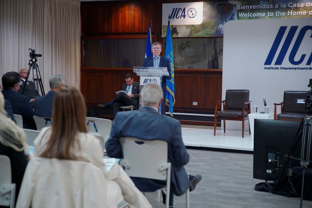 Manuel Otero, director general del IICA, durante su oratoria en la actividad desarrollada en Costa Rica.